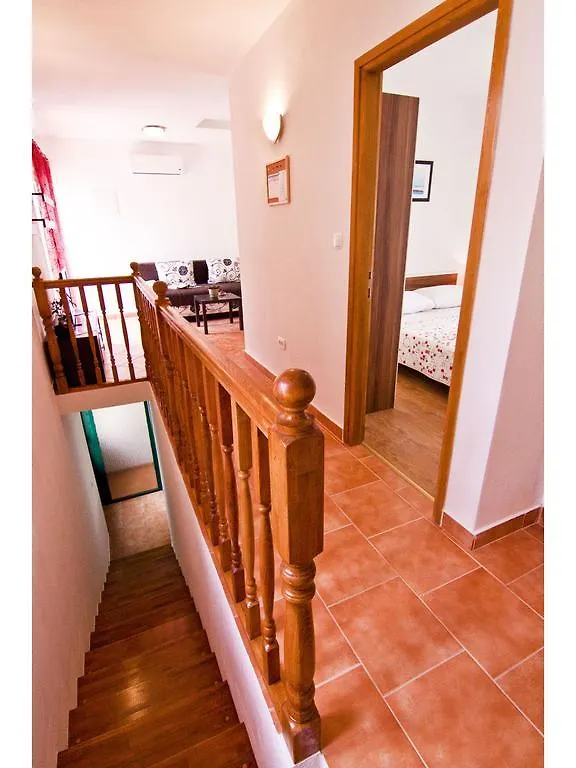 Apartments Cambi Kastela Croatia