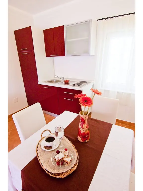 Apartments Cambi Kastela Croatia